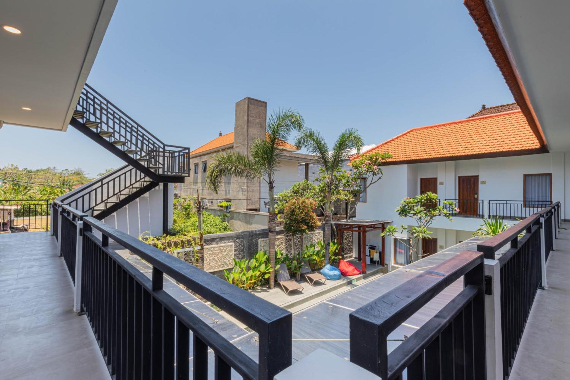 The Baliem Hotel Jimbaran Buitenkant foto